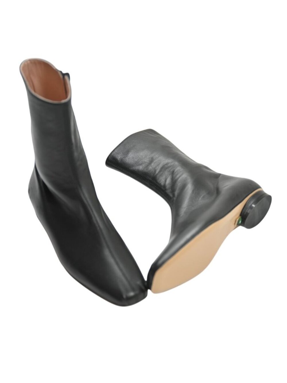 Ilio Smeraldo Leather Ankle Boots in Black